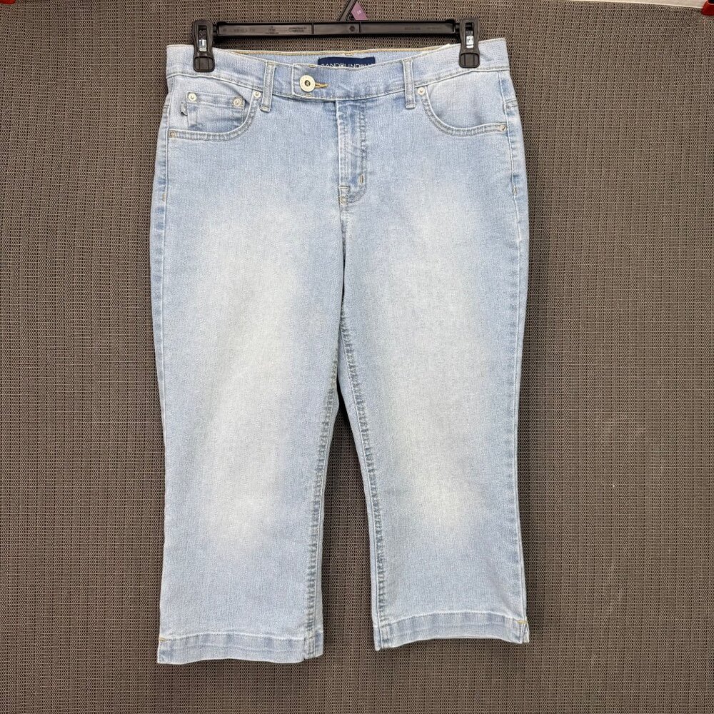 Bandolino Blu Womens Size 10 Blue straight Leg Slightly Distressed Denim Capris